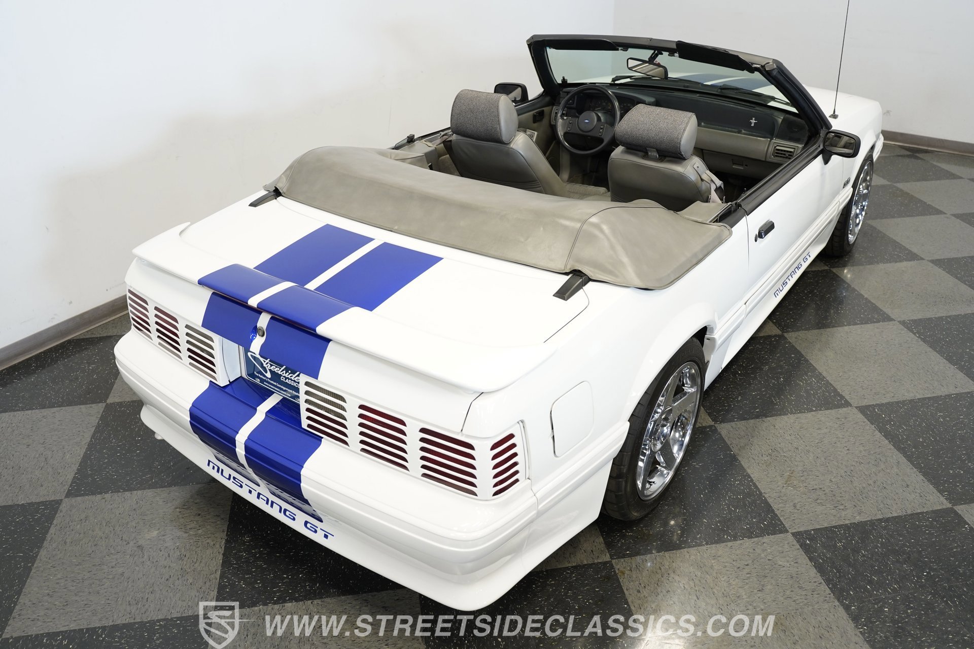 Used 1989 Ford Mustang GT RWD image 33