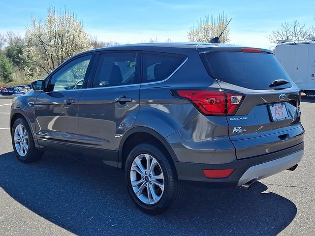 Used 2019 Ford Escape SE FWD image 4