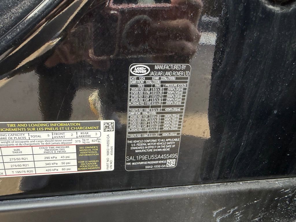 Used 2025 Land Rover Range Rover Sport SE image 14