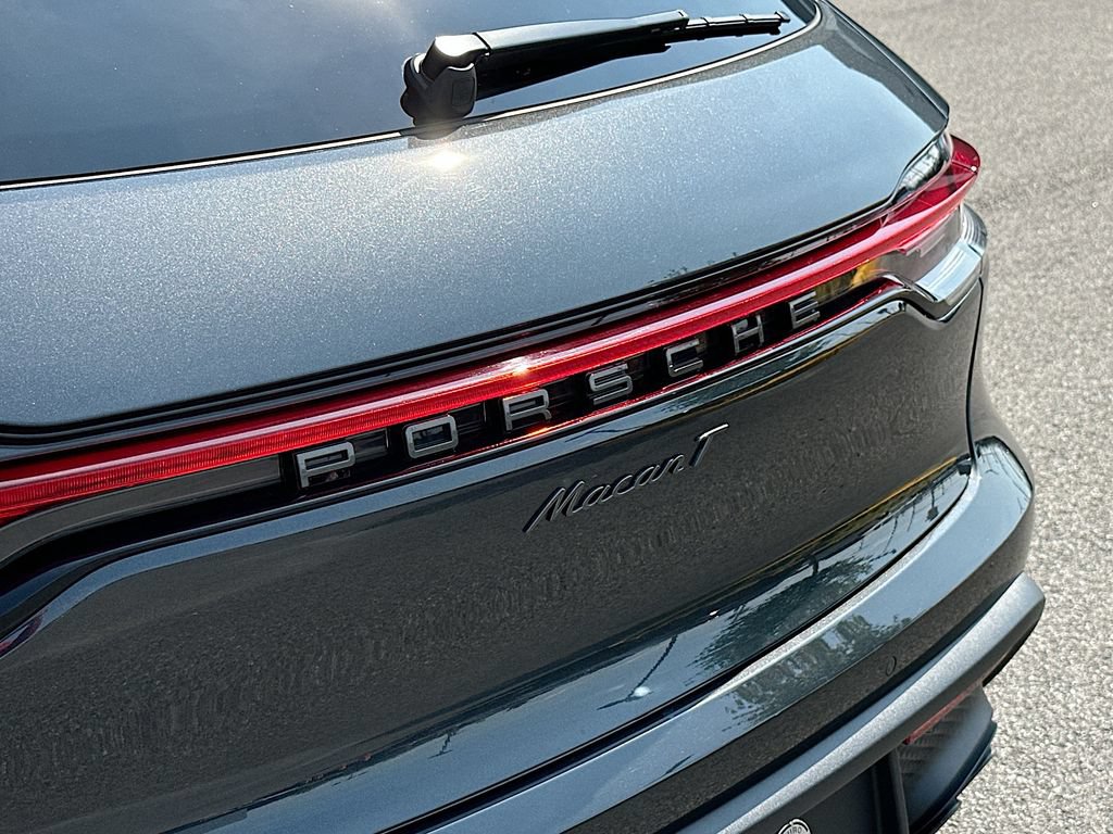 Certified 2026 Porsche Macan Turbo AWD/4WD image 34