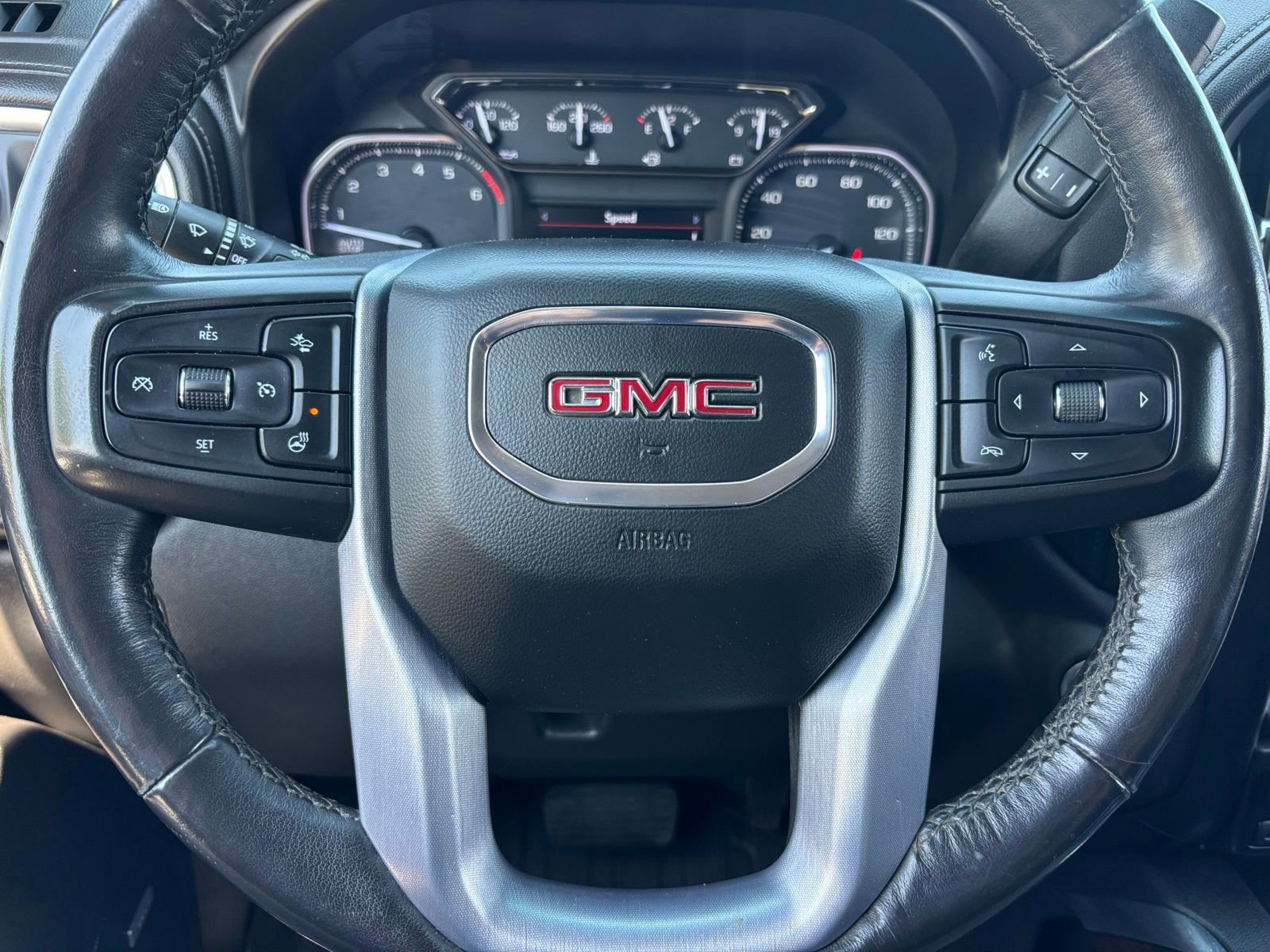 Used 2019 GMC Sierra 1500 SLT w/ SLT Premium Plus Package AWD/4WD image 27