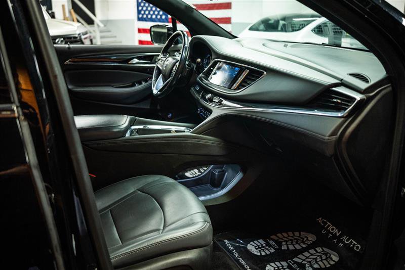 Used 2024 Buick Enclave Premium image 14