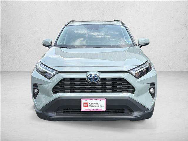Used 2023 Toyota RAV4 XLE Premium AWD/4WD image 2