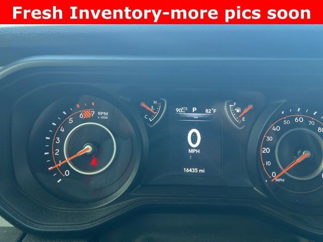 Used 2025 Jeep Wrangler Sport image 8