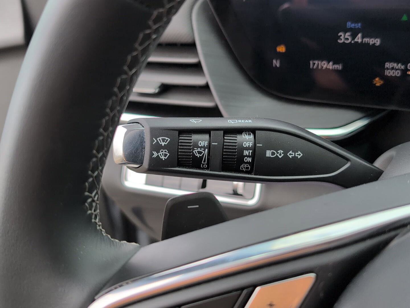 Used 2025 Buick Envision Preferred image 22