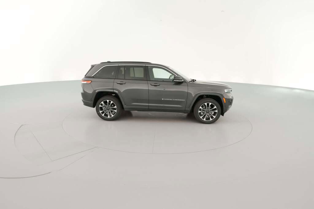 New 2025 Jeep Grand Cherokee Overland image 14