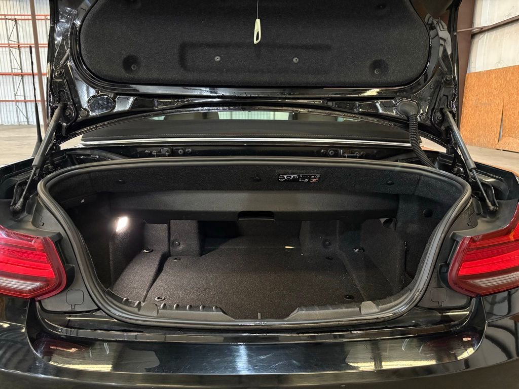 Used 2021 BMW 230i xDrive Convertible w/ Premium Package image 15