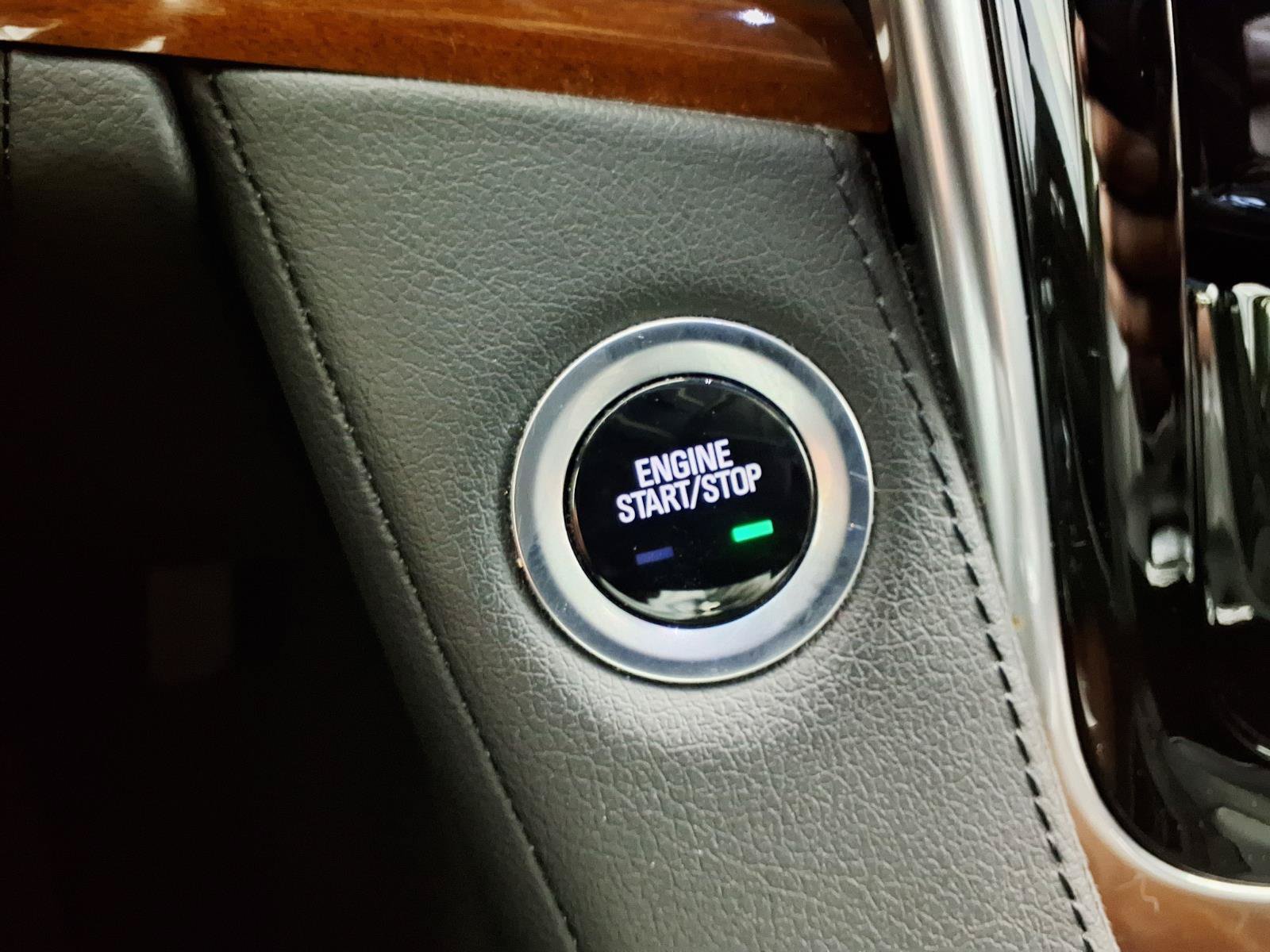 Used 2020 Cadillac Escalade Luxury RWD image 23