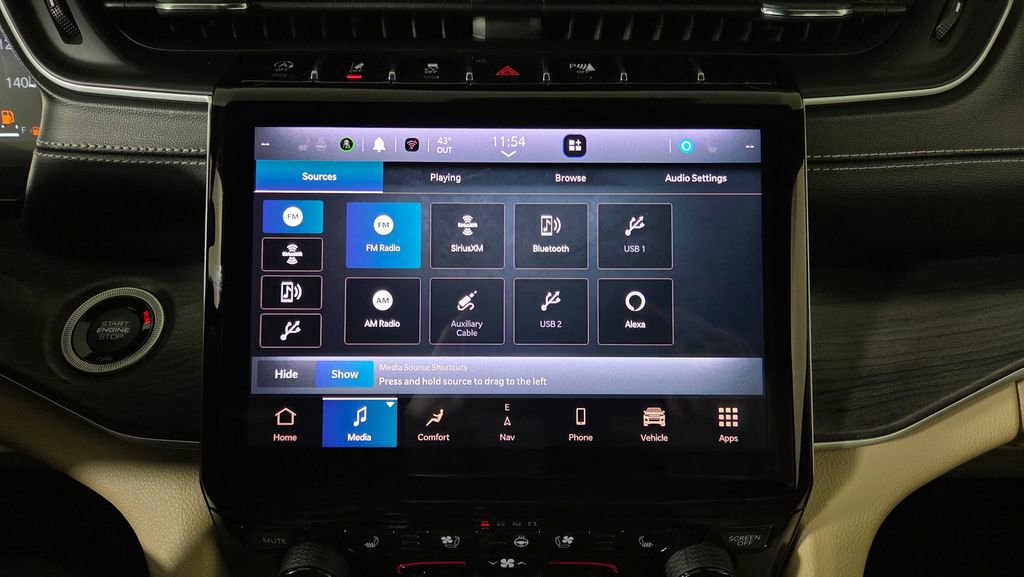 Used 2023 Jeep Grand Cherokee Limited w/ Luxury Tech Group II AWD/4WD image 24