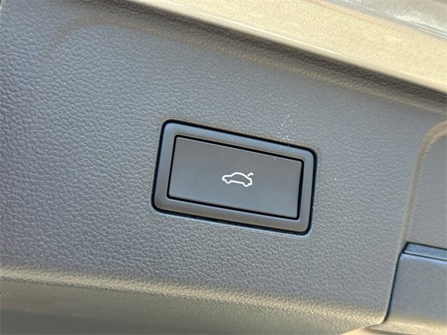 New 2026 Volkswagen Atlas SE image 14