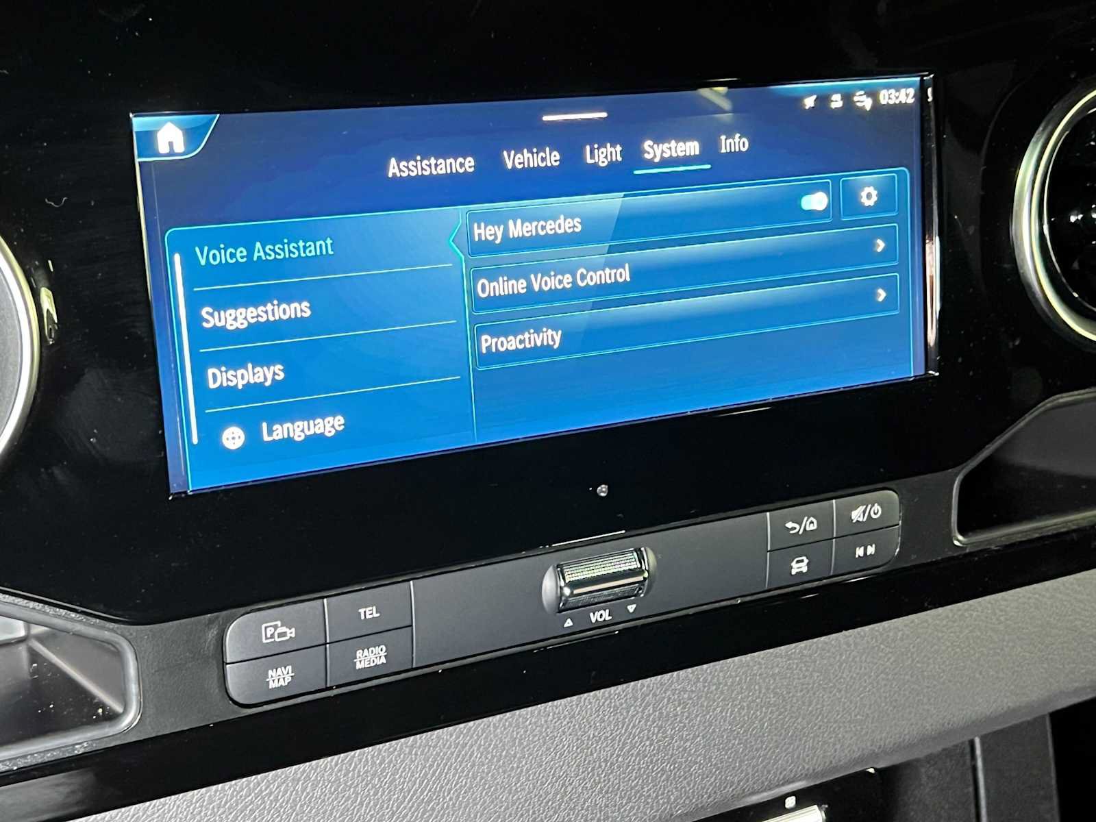 Used 2025 Mercedes-Benz Sprinter 2500 image 37