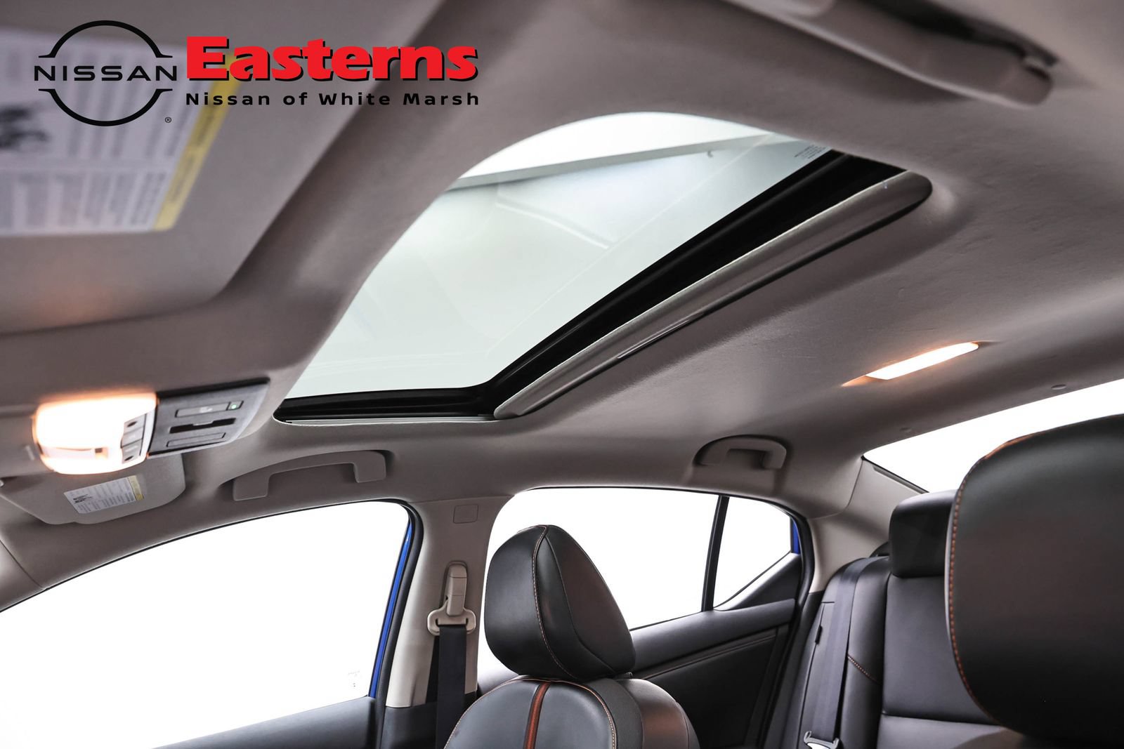 Used 2022 Nissan Sentra SR w/ SR Premium Package FWD image 33