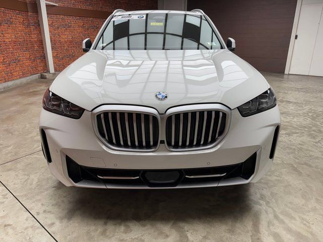 Certified 2024 BMW X5 xDrive40i w/ Premium Package image 8