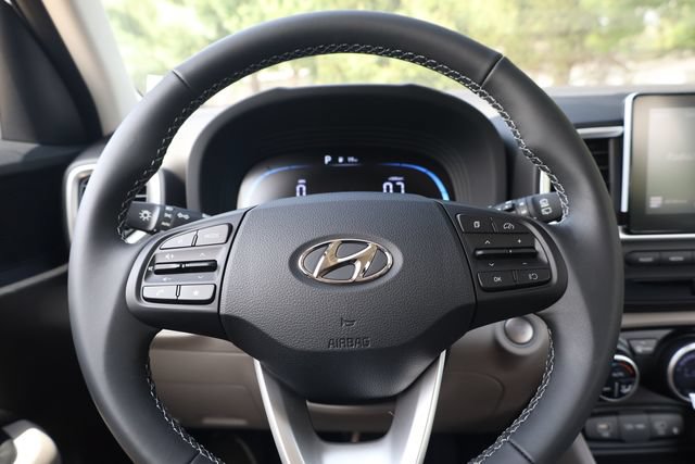 New 2026 Hyundai Venue SEL FWD image 13