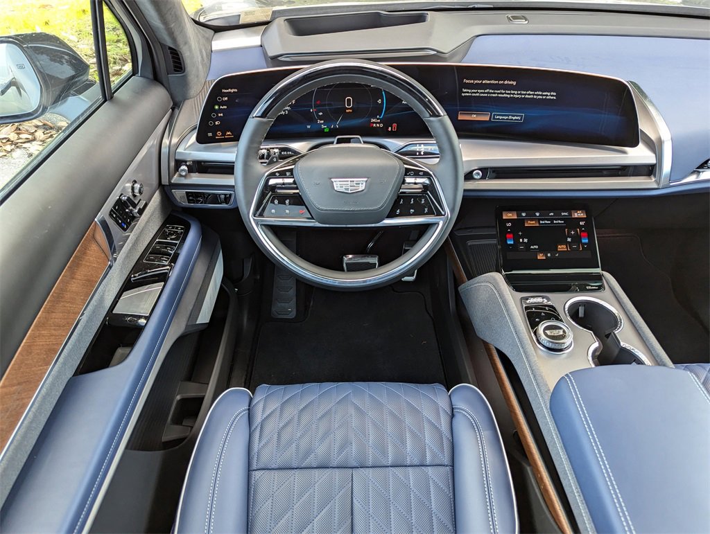 New 2026 Cadillac Vistiq Premium Luxury image 14