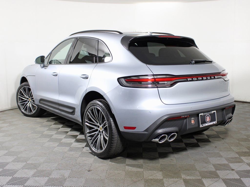 Certified 2026 Porsche Macan AWD/4WD image 3