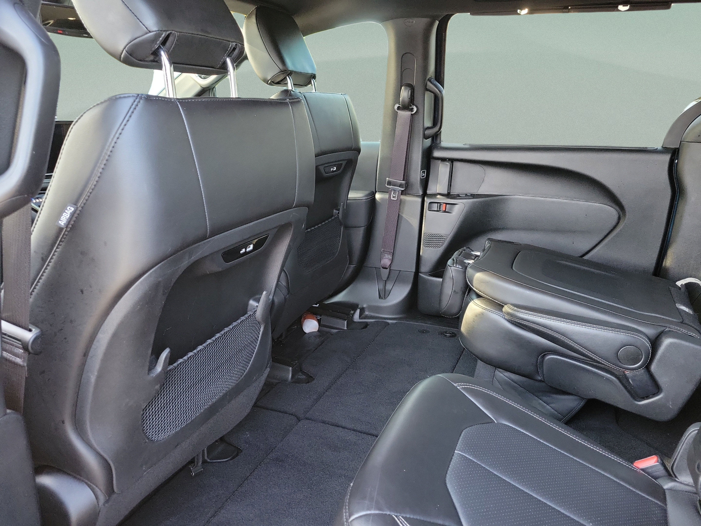 Used 2025 Chrysler Pacifica Select FWD image 8