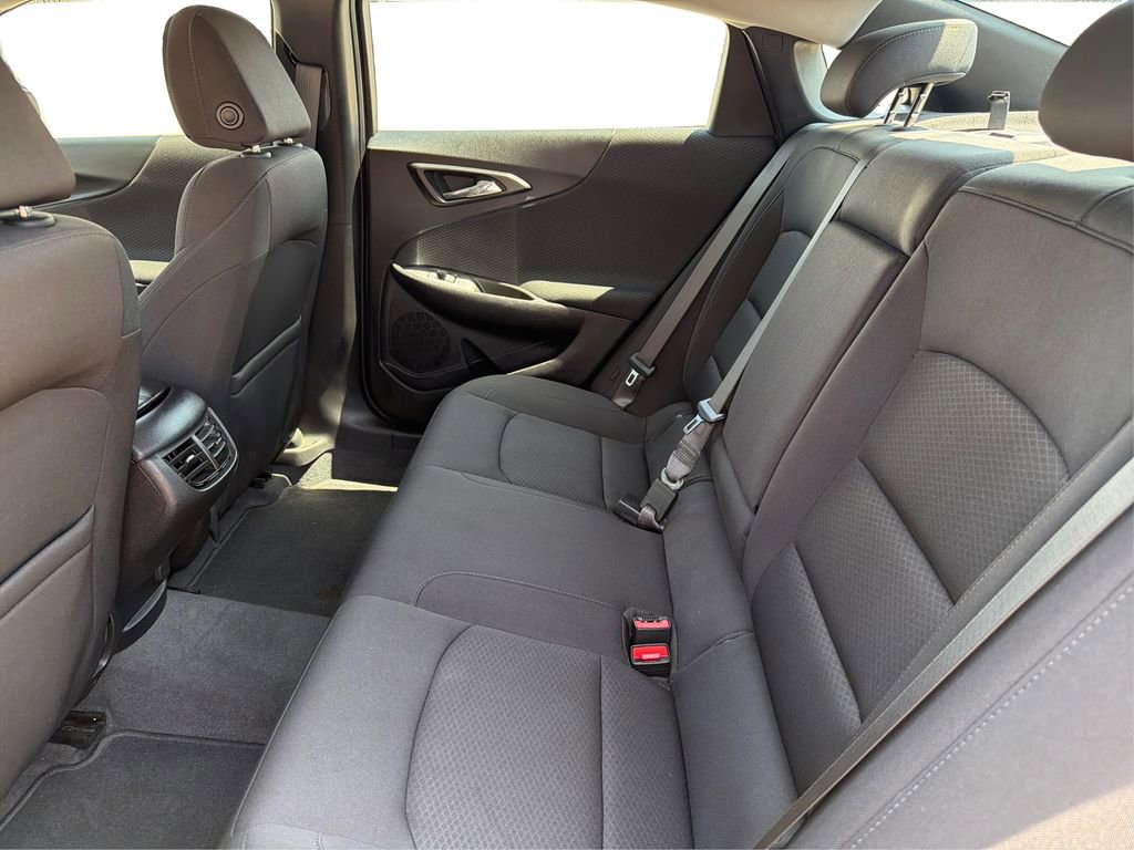 Used 2020 Chevrolet Malibu LT FWD image 11
