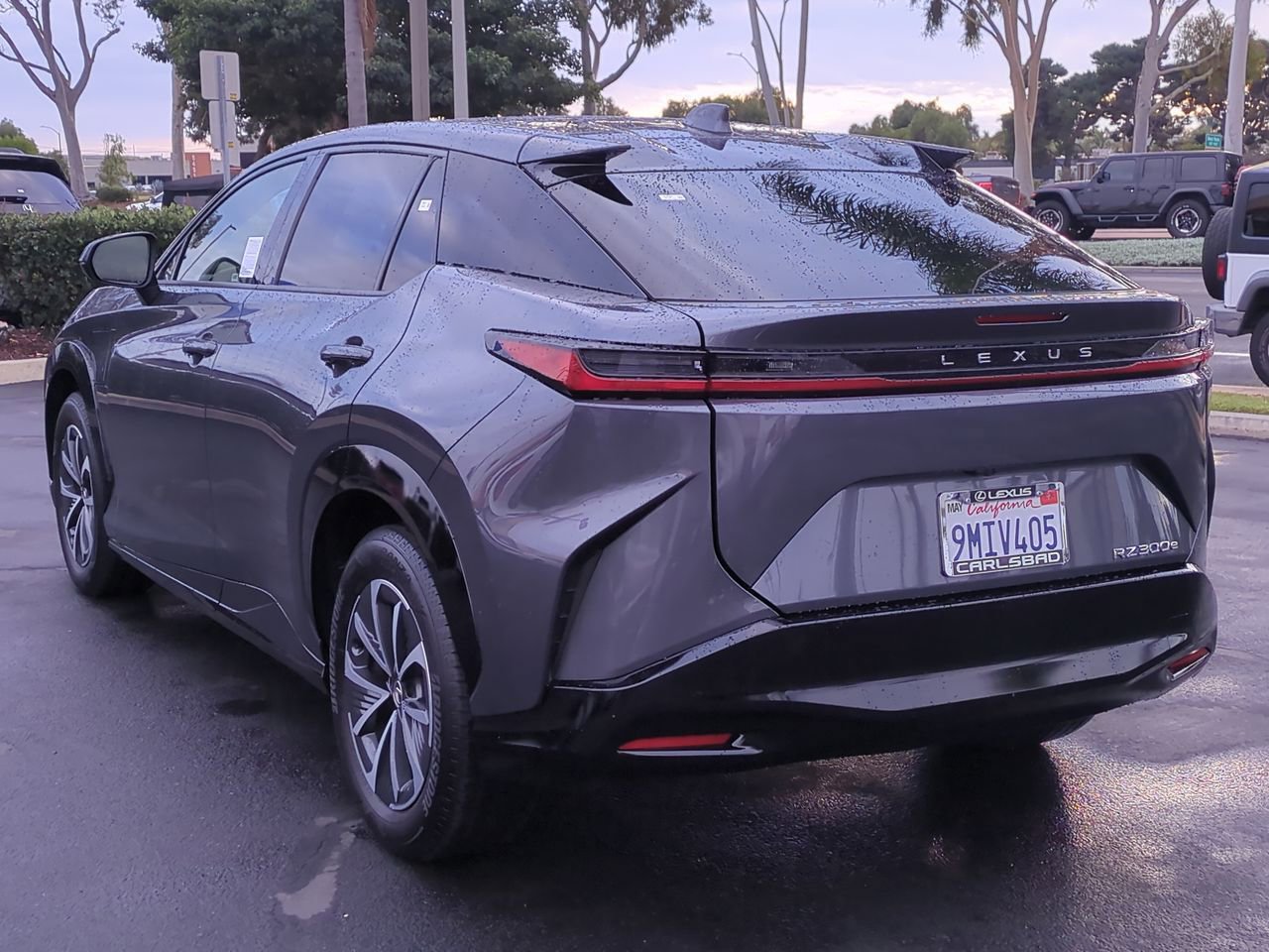 Used 2024 Lexus RZ 300e Premium image 8