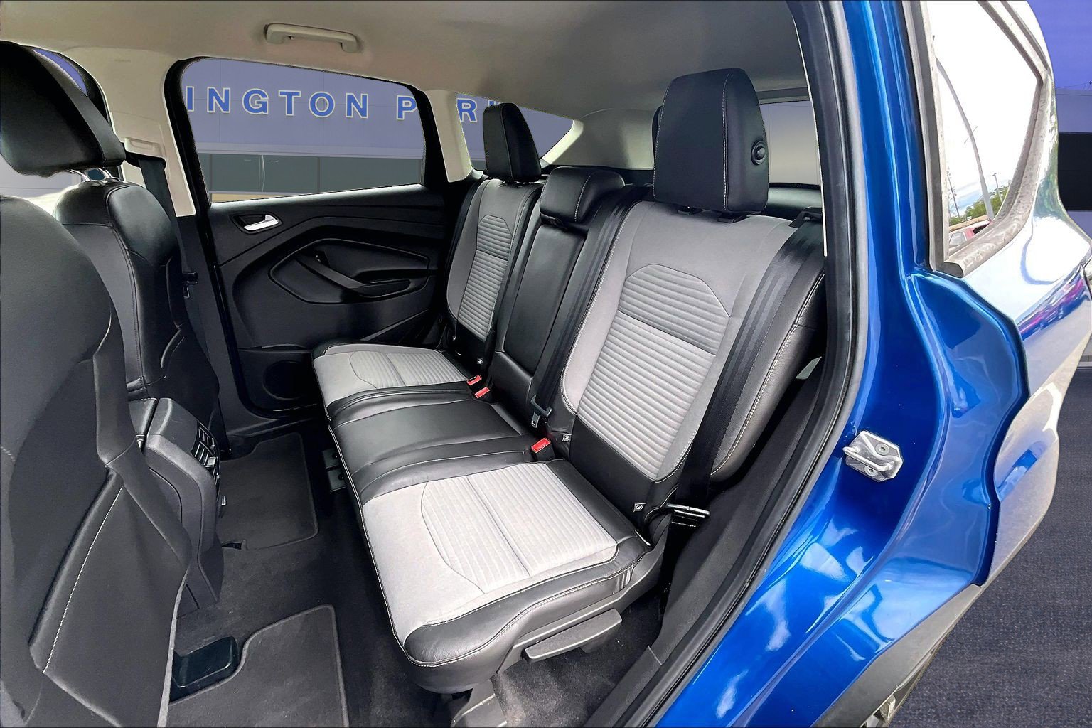 Used 2017 Ford Escape SE w/ SE Sport Appearance Package FWD image 21