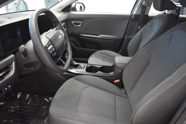 Used 2025 Kia K4 FWD image 22