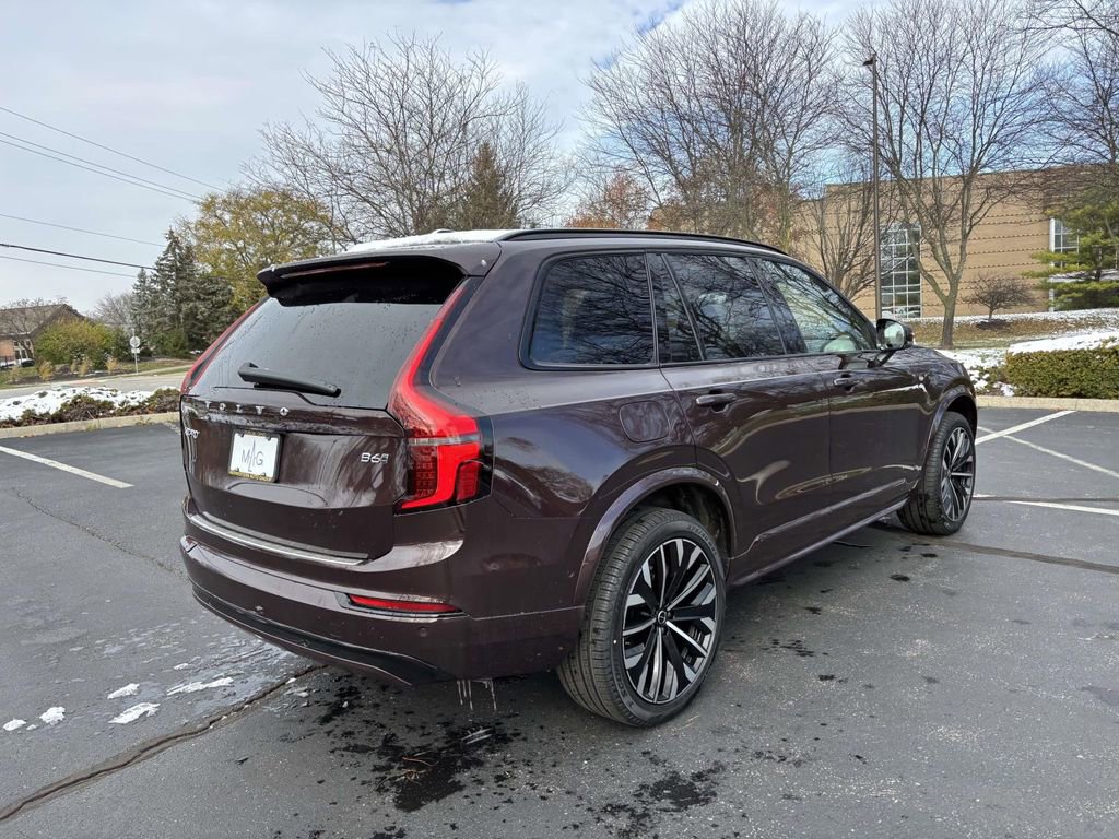 New 2026 Volvo XC90 B6 Ultra w/ Protection Package Premier image 7