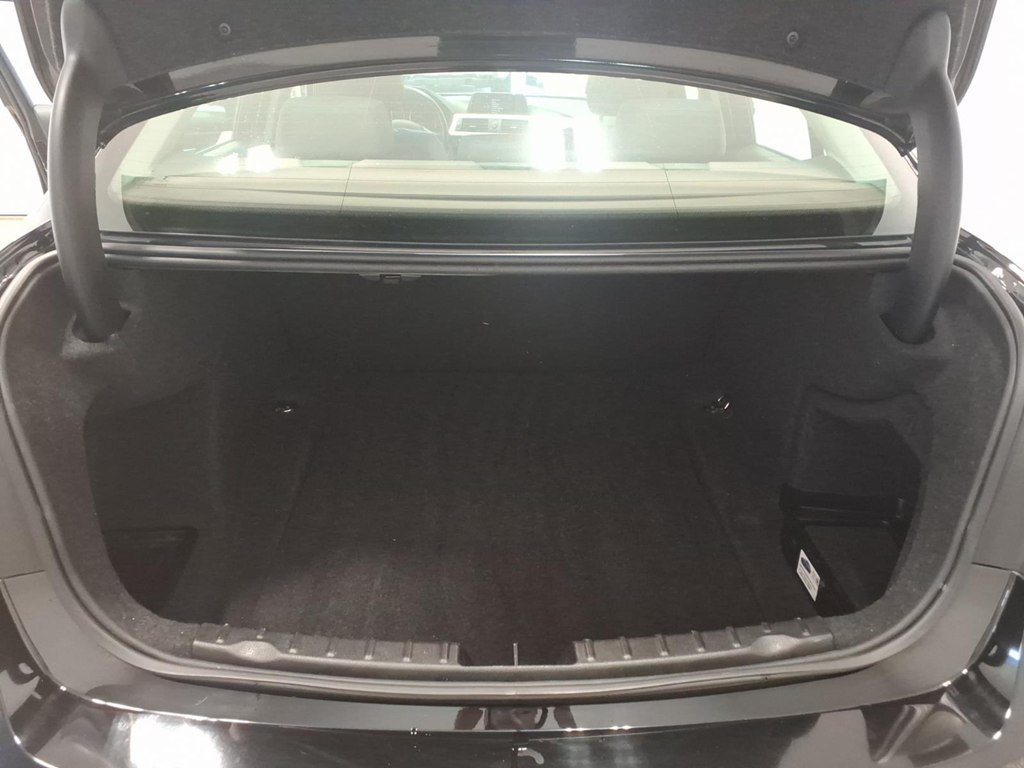 Used 2016 BMW 320i Sedan RWD image 21