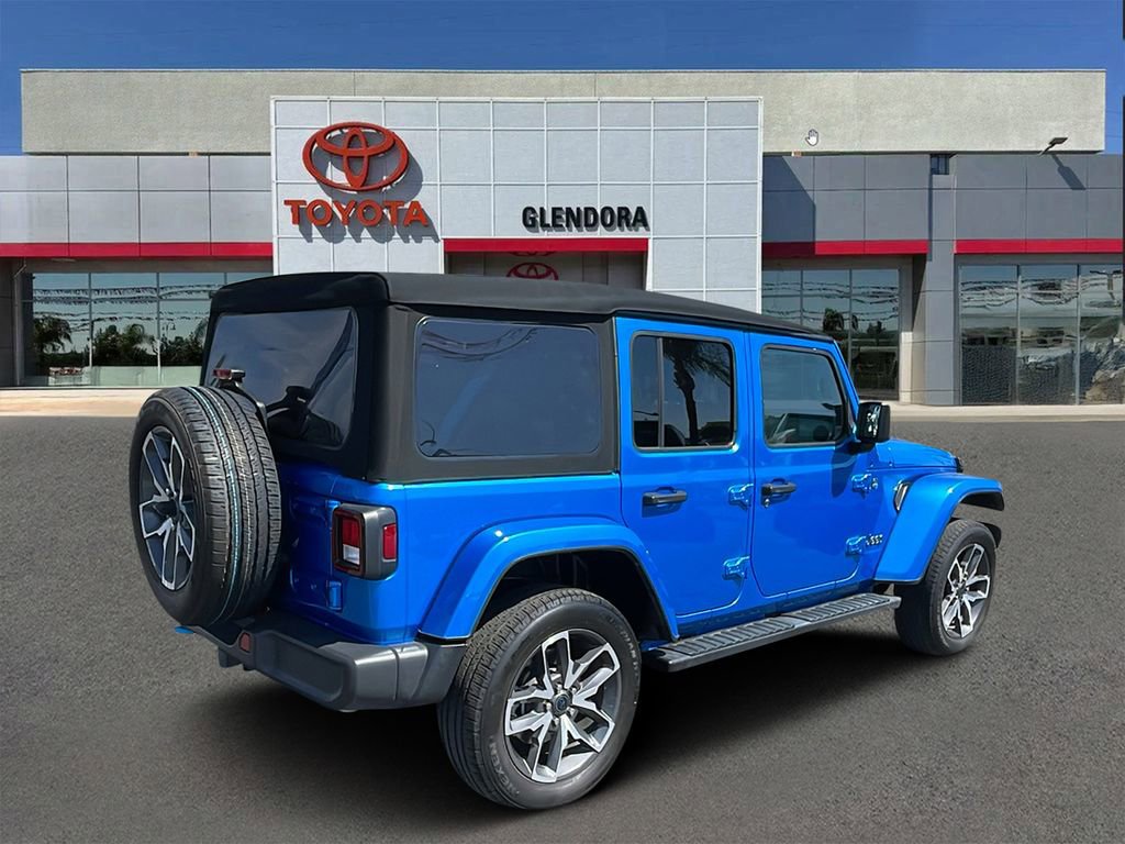 Used 2024 Jeep Wrangler Unlimited w/ Convenience Group image 3