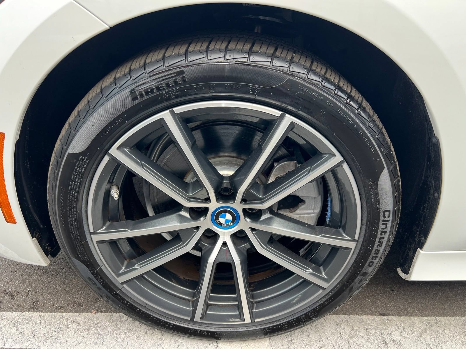 Used 2022 BMW 330e xDrive w/ Driving Assistance Package AWD/4WD image 16