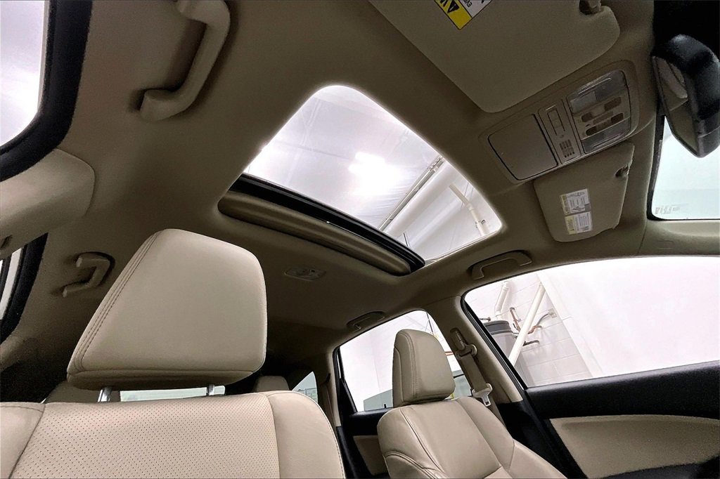 Used 2016 Honda CR-V Touring image 17