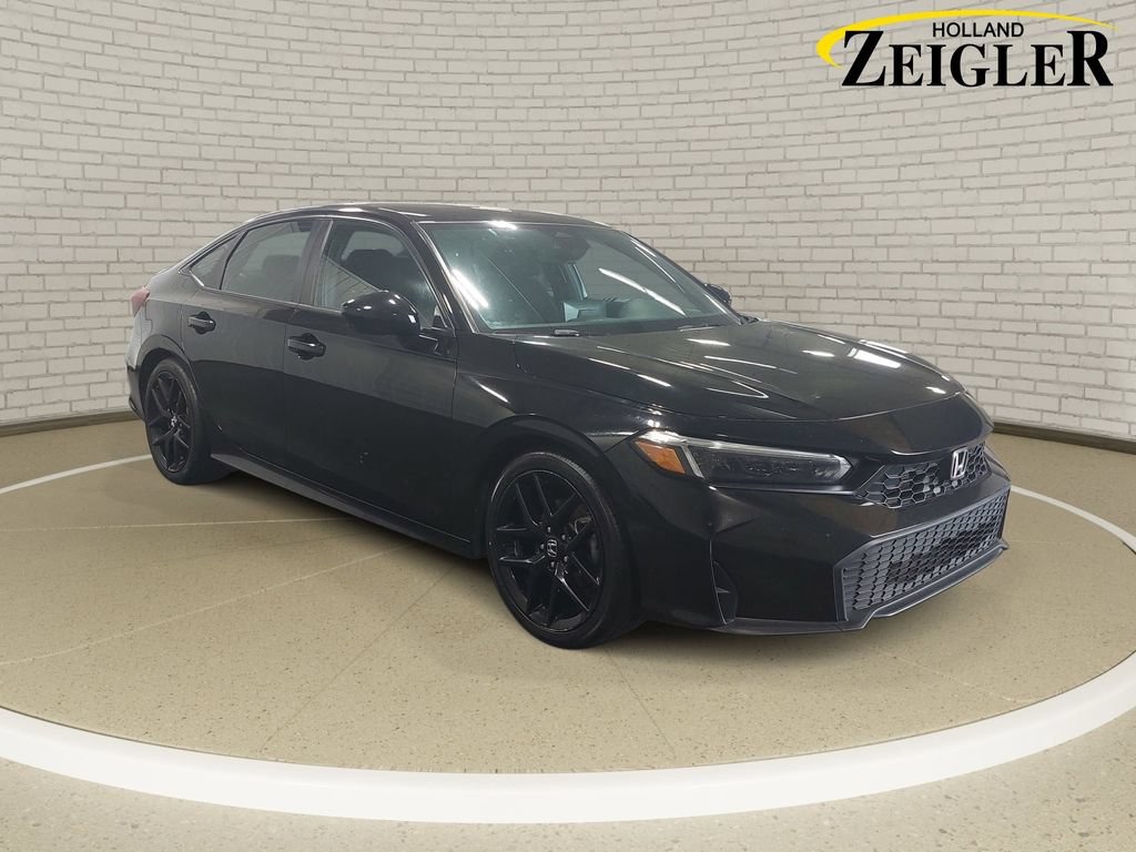 Used 2025 Honda Civic Sport image 3