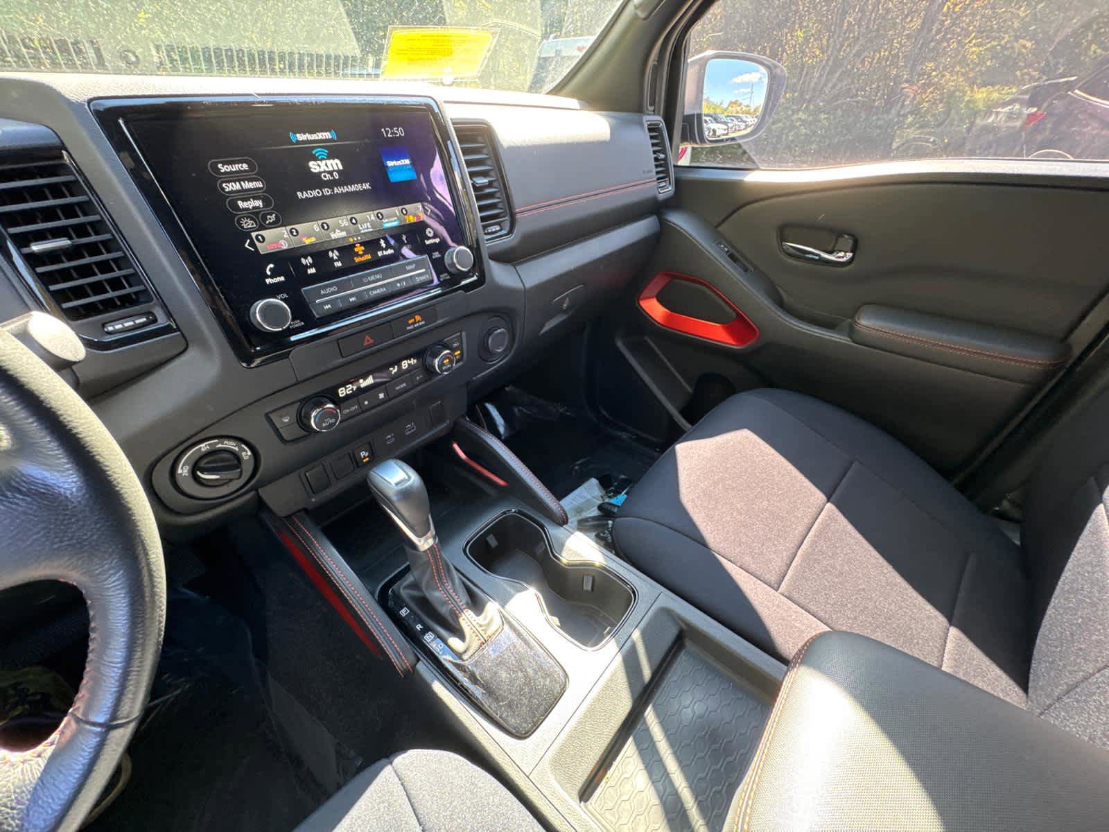 Used 2022 Nissan Frontier PRO-4X w/ Technology Package image 25