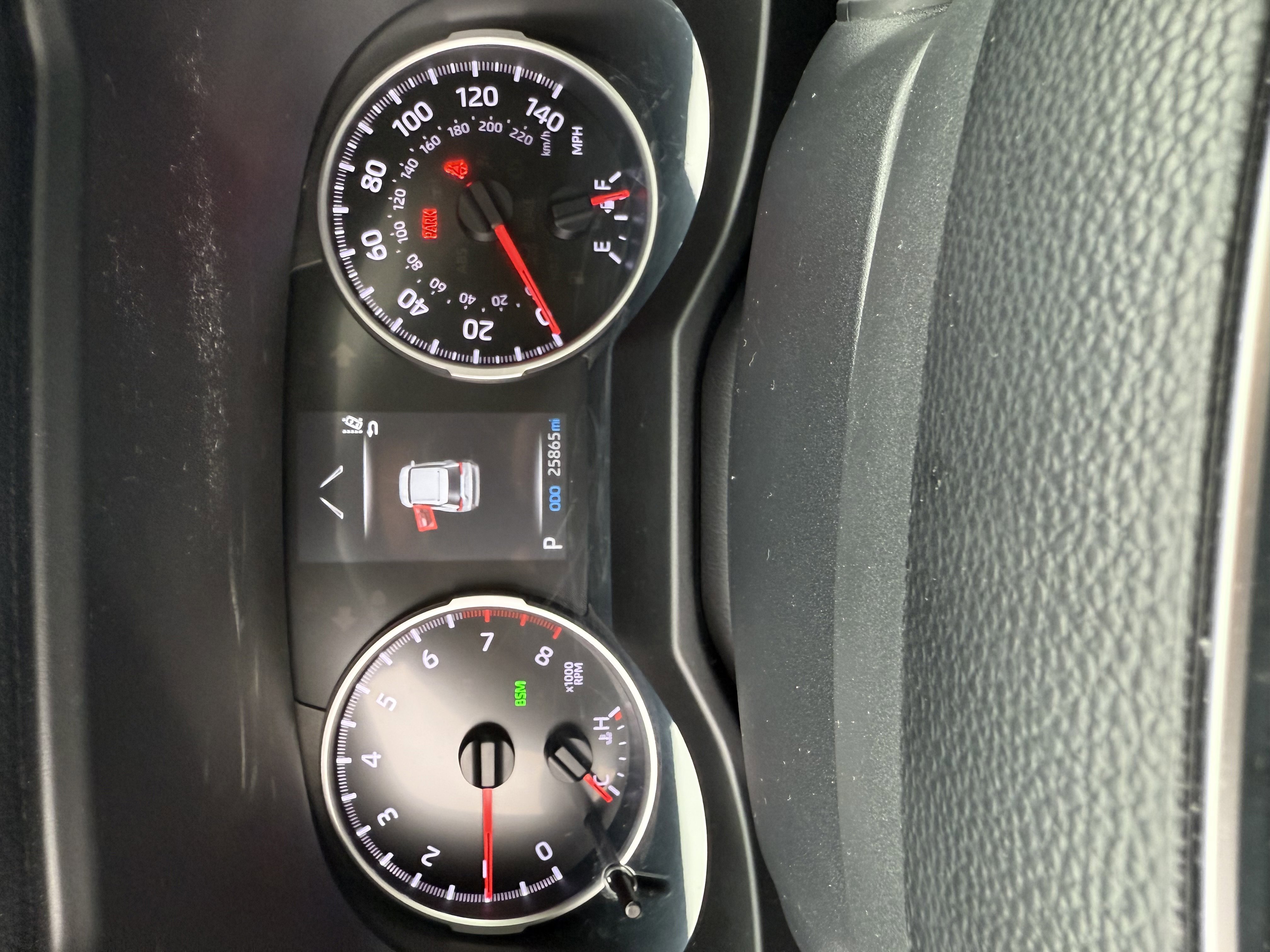 Used 2020 Toyota RAV4 XLE image 12