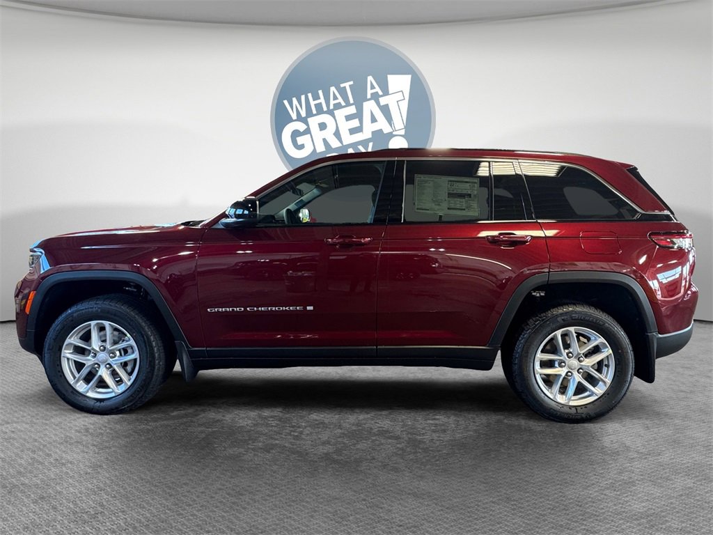 New 2025 Jeep Grand Cherokee 4WD image 7