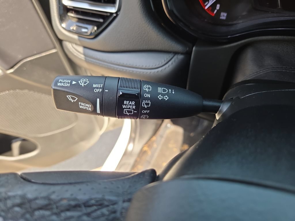 Used 2021 Dodge Durango SXT RWD image 15