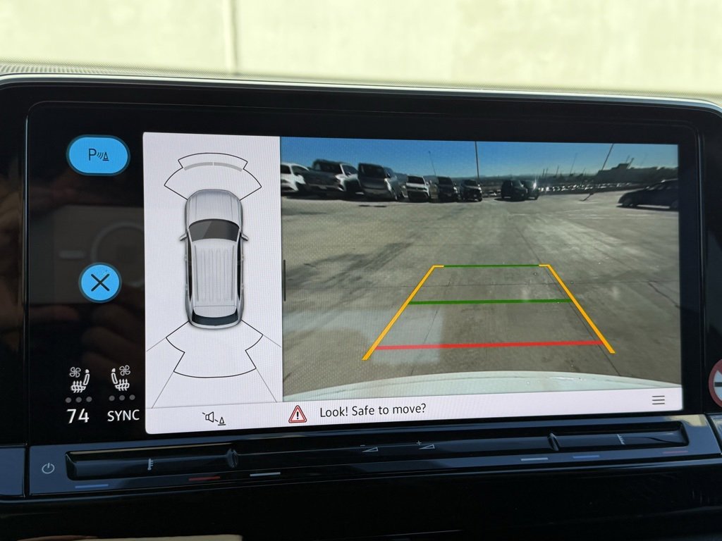 Used 2024 Volkswagen Atlas Cross Sport SE image 9