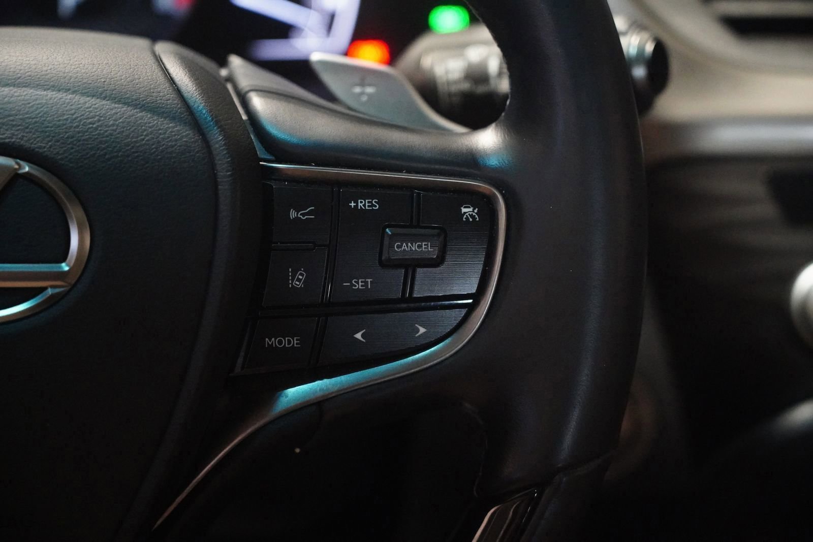 Used 2021 Lexus ES 350 w/ Premium Package image 18