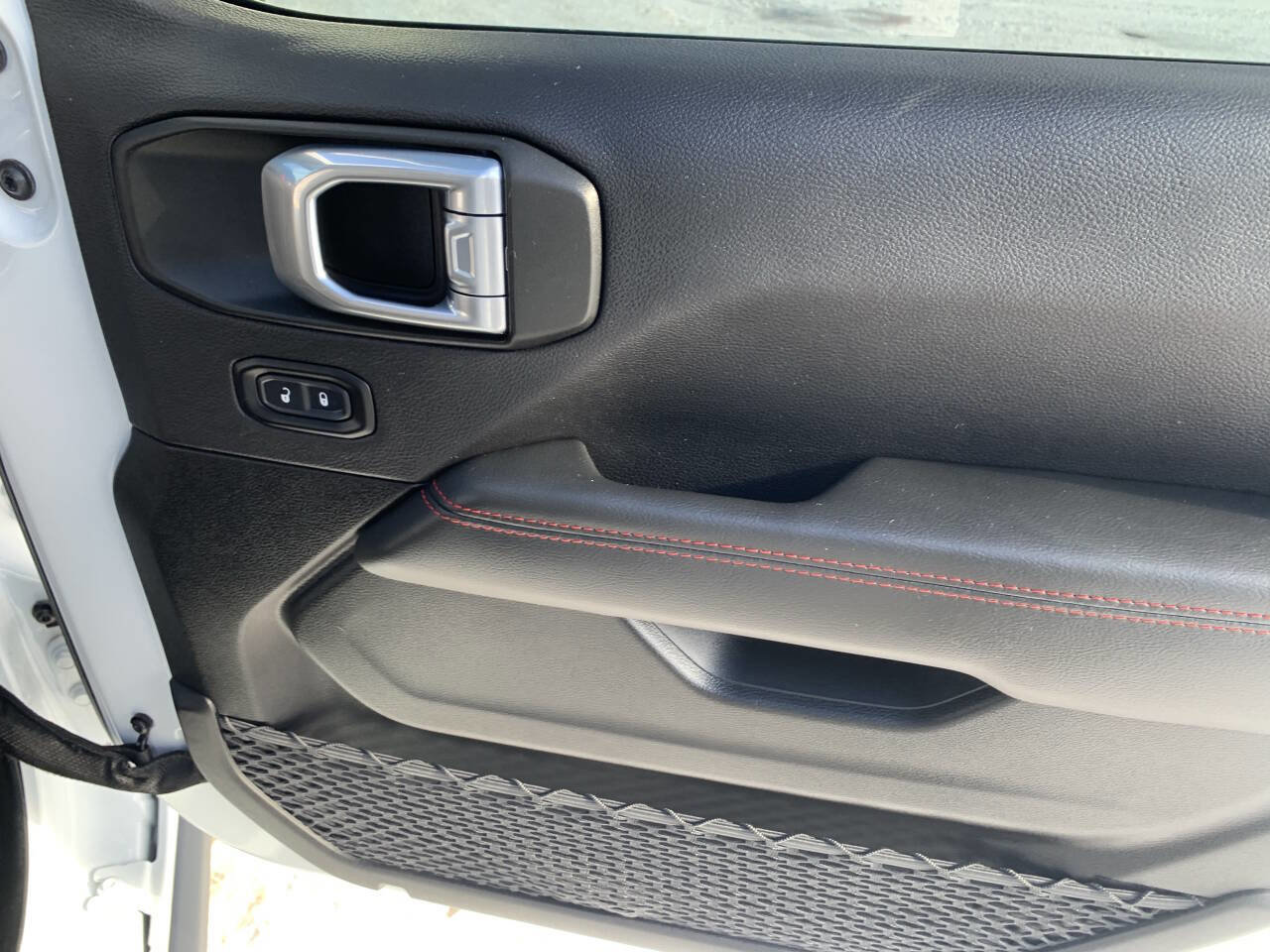 Used 2023 Jeep Wrangler Unlimited Rubicon w/ Dual Top Group image 33