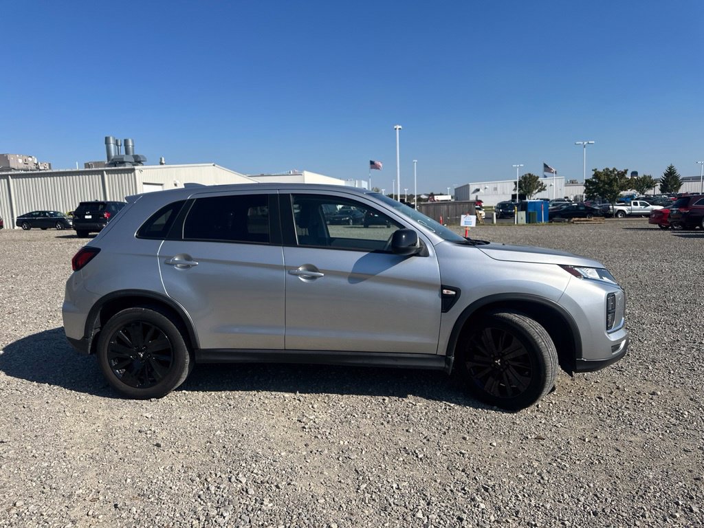 Used 2024 Mitsubishi Outlander Sport LE AWD/4WD image 12