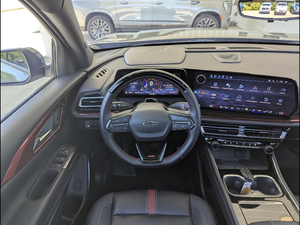 Used 2024 Chevrolet Traverse RS AWD/4WD image 3