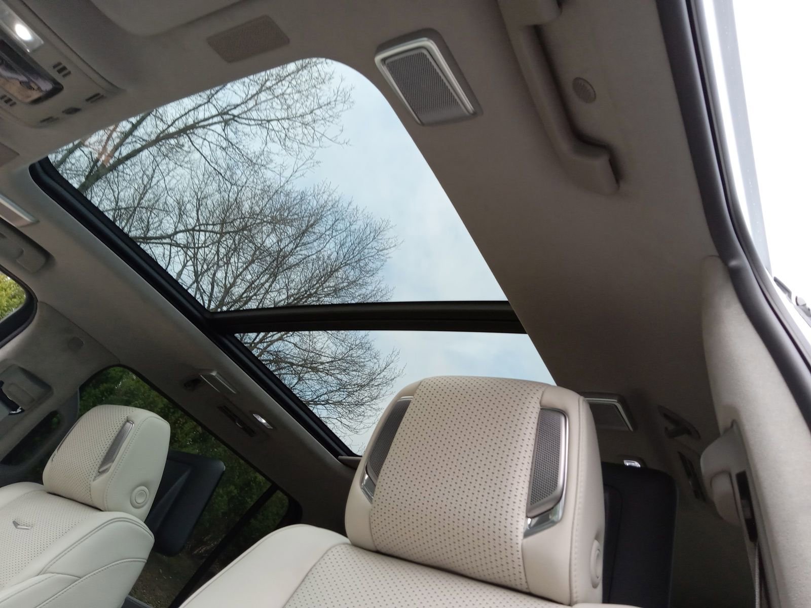 New 2026 Cadillac Escalade ESV Platinum Sport image 11