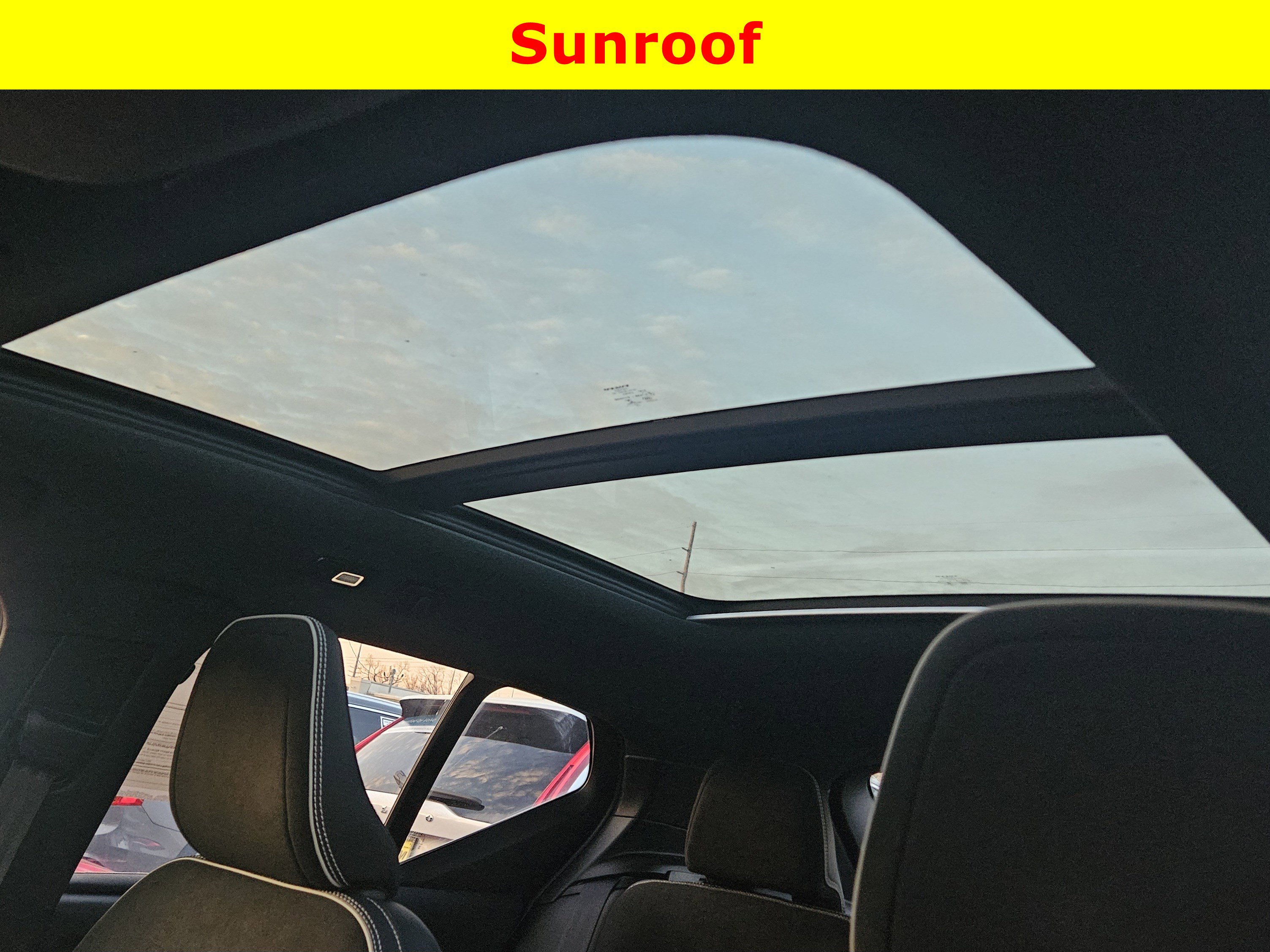 Used 2021 Volvo XC40 P8 Recharge w/ Advanced Package image 25