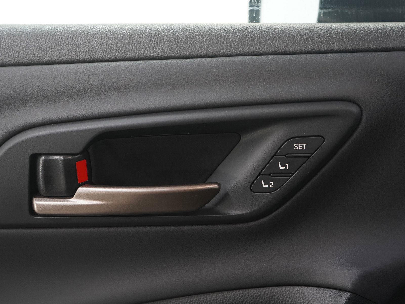 Used 2024 Toyota Crown Limited image 20