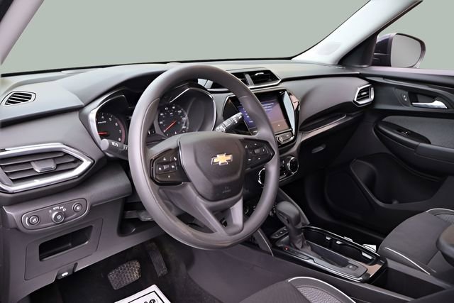 Used 2021 Chevrolet TrailBlazer LT w/ Convenience Package AWD/4WD image 13