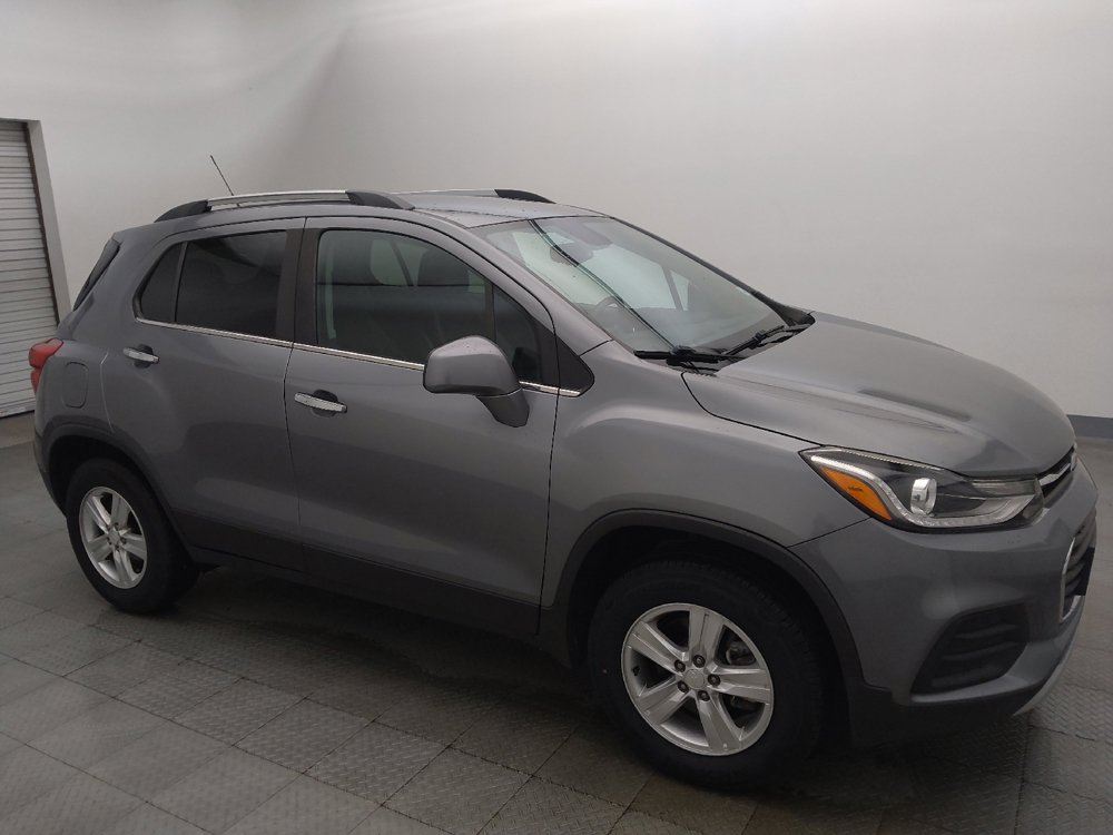 Used 2020 Chevrolet Trax LT w/ Driver Confidence Package AWD/4WD image 11