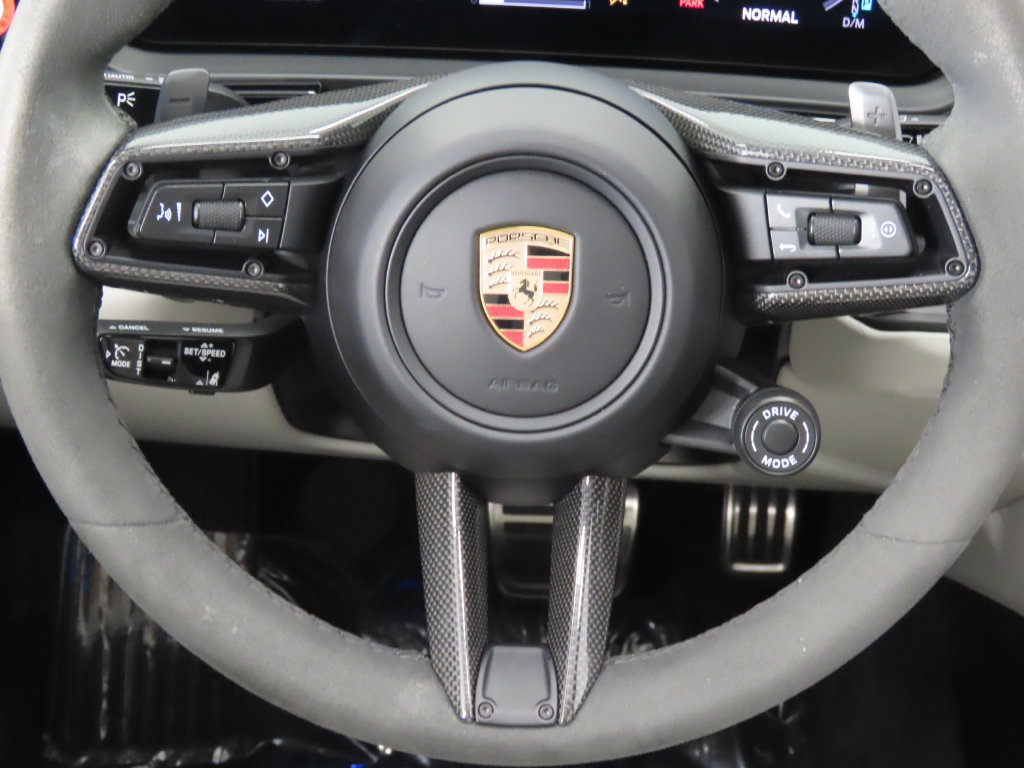 Certified 2026 Porsche Cayenne GTS AWD/4WD image 20