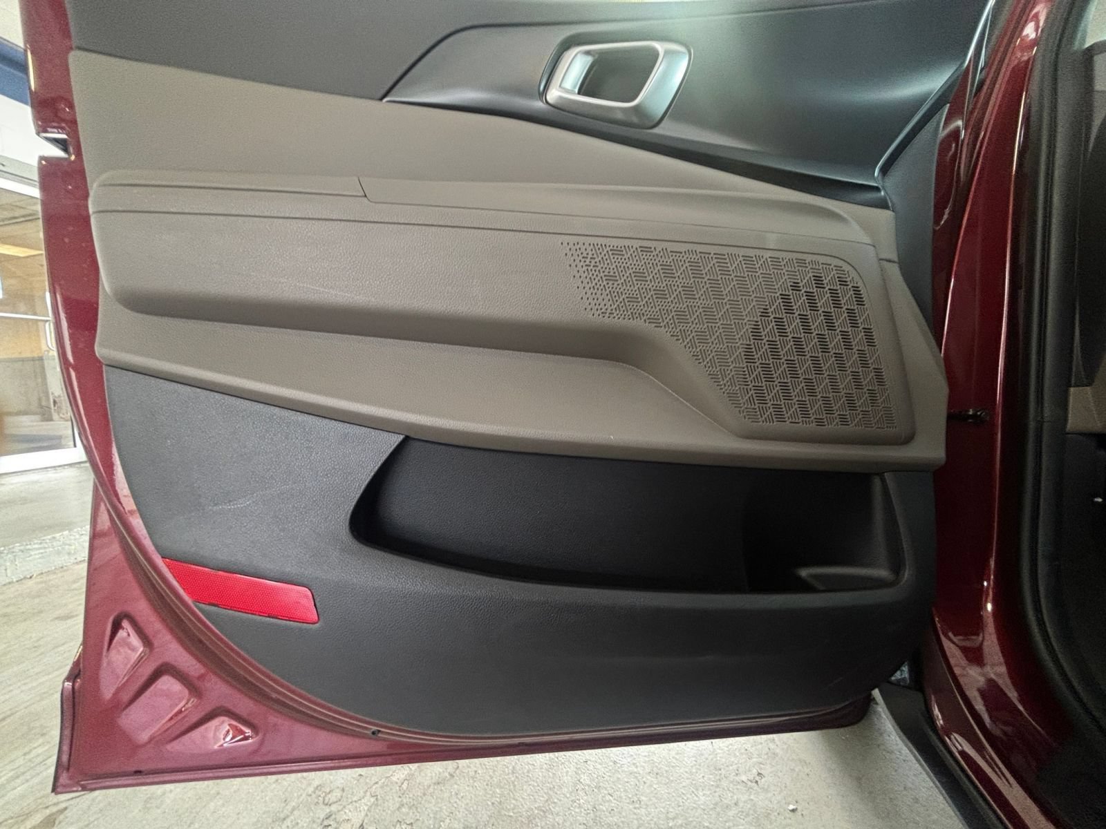 Used 2026 Kia Carnival FWD image 18