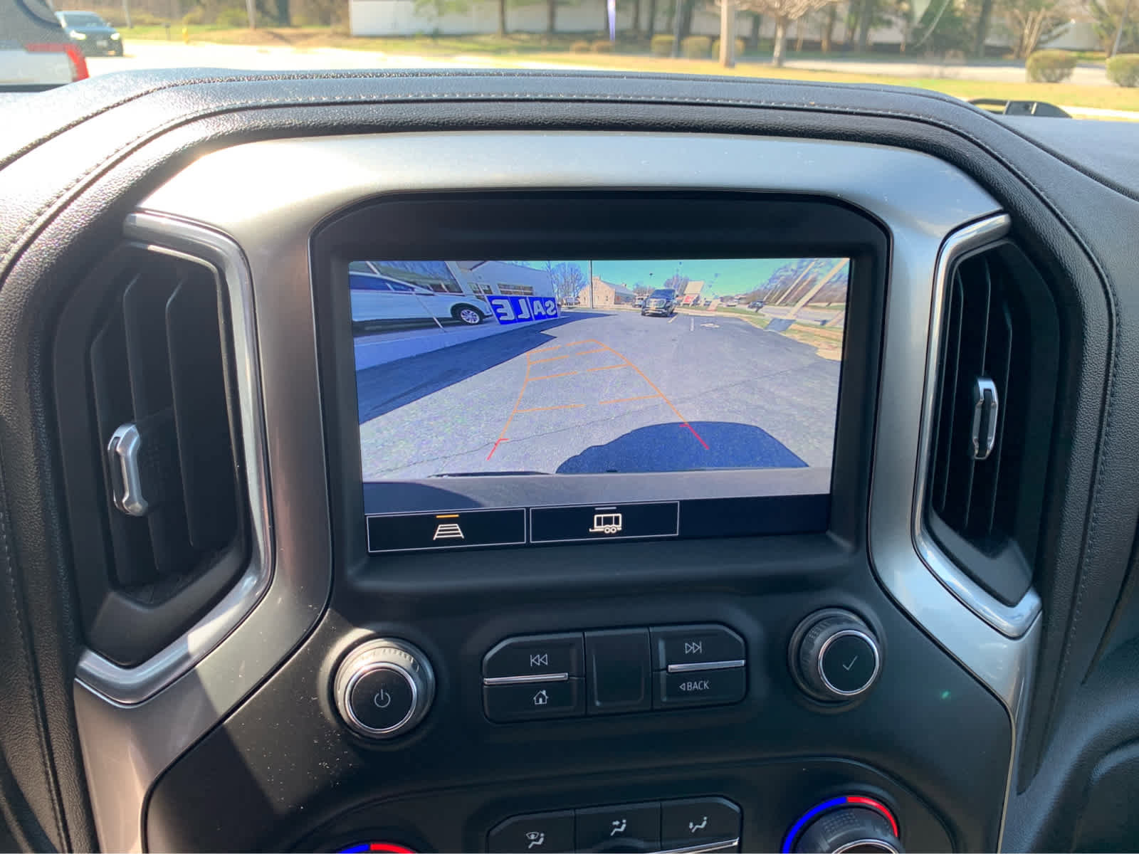 Used 2021 Chevrolet Silverado 1500 LT Trail Boss w/ Convenience Package II image 16