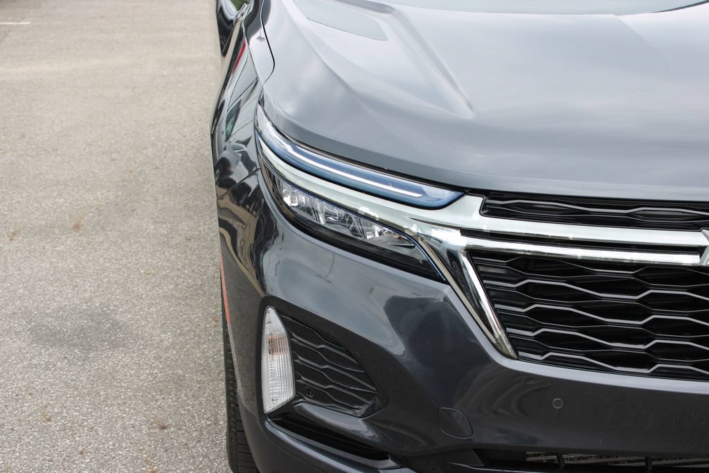 Used 2022 Chevrolet Equinox RS w/ RS Leather Package AWD/4WD image 5