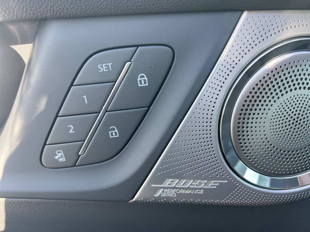 New 2026 Buick Enclave Avenir FWD image 15